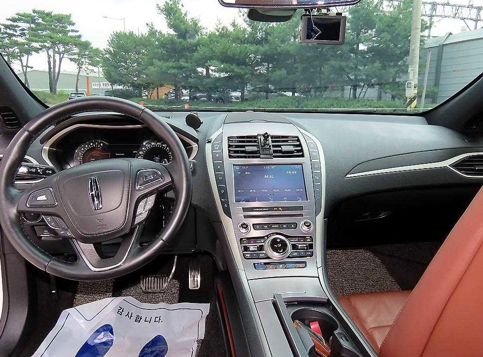 링컨 MKZ 리저브 300A FWD 사진 7
