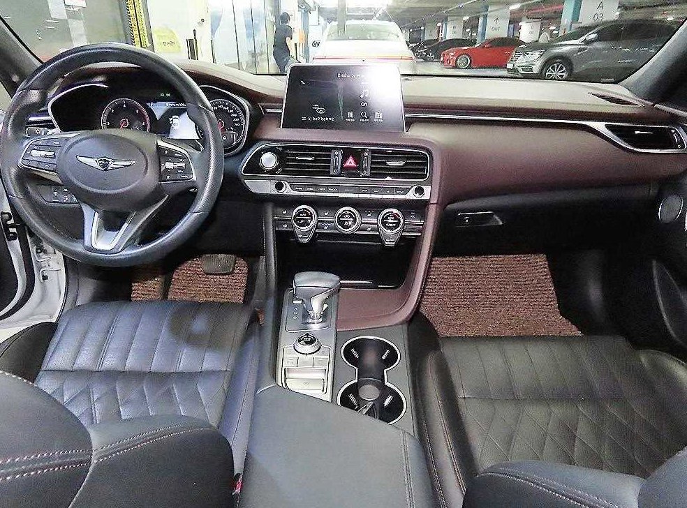 제네시스 G70 2.2D AWD 사진 10