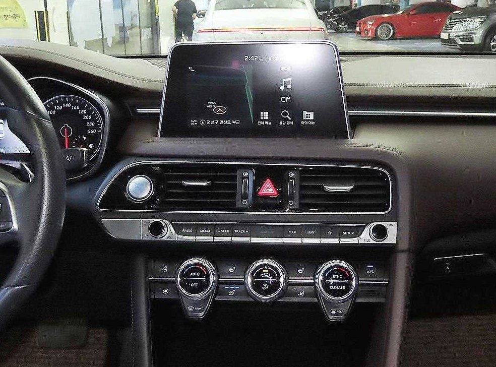 제네시스 G70 2.2D AWD 사진 11