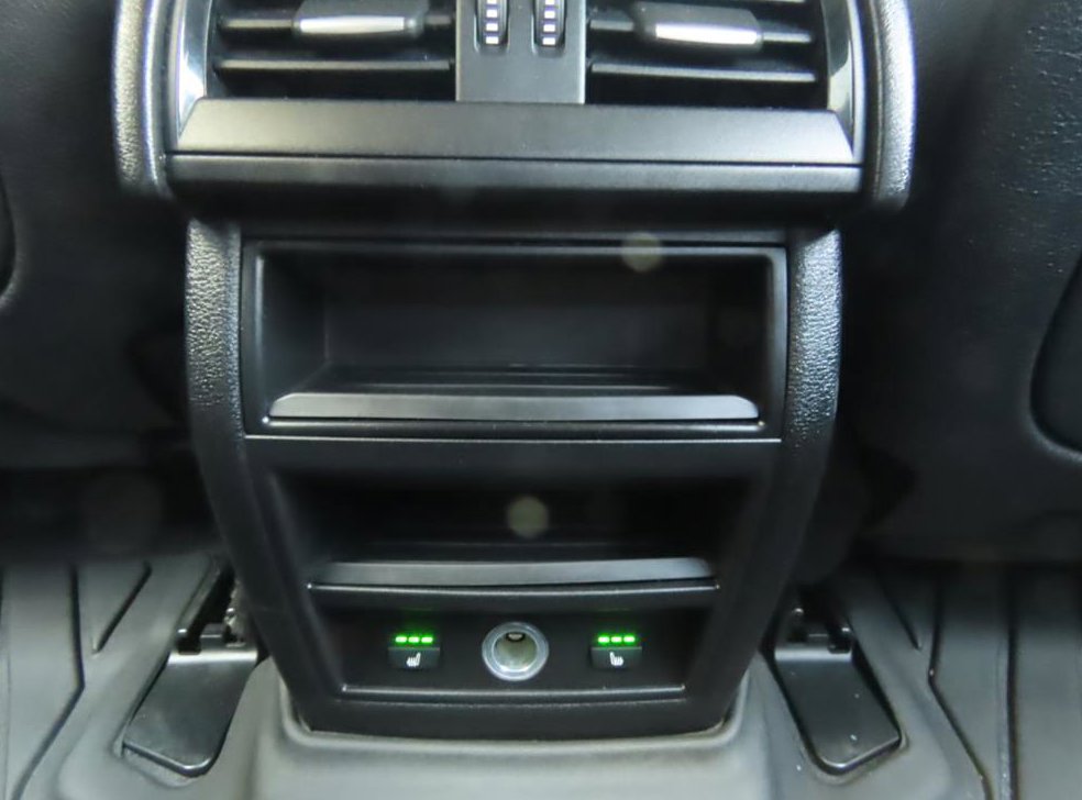 BMW X6 xDrive 30d 사진 8