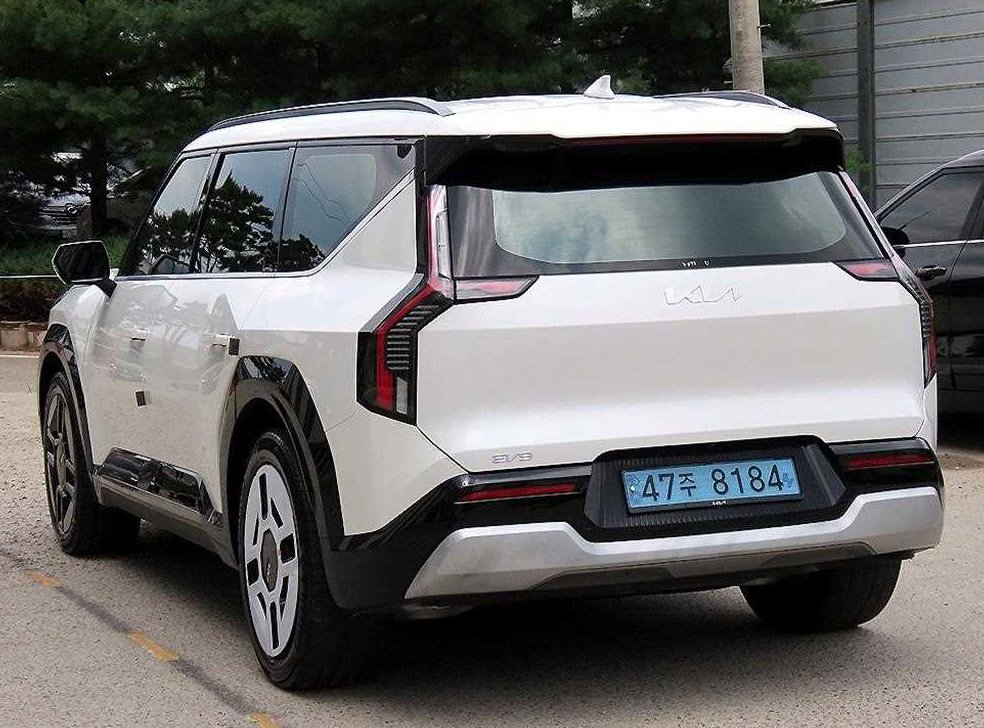 기아 EV9 롱레인지 4WD 사진 3