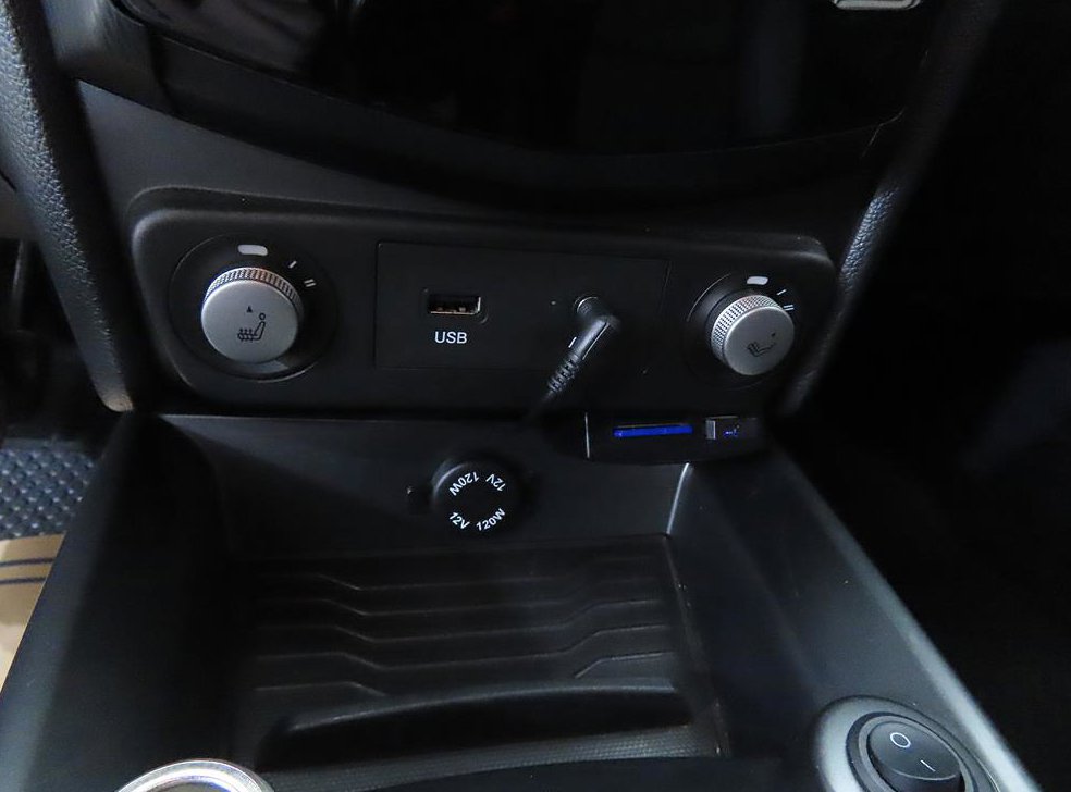 KG모빌리티(쌍용)  티볼리 4WD 가솔린 1.6 IX 사진 16