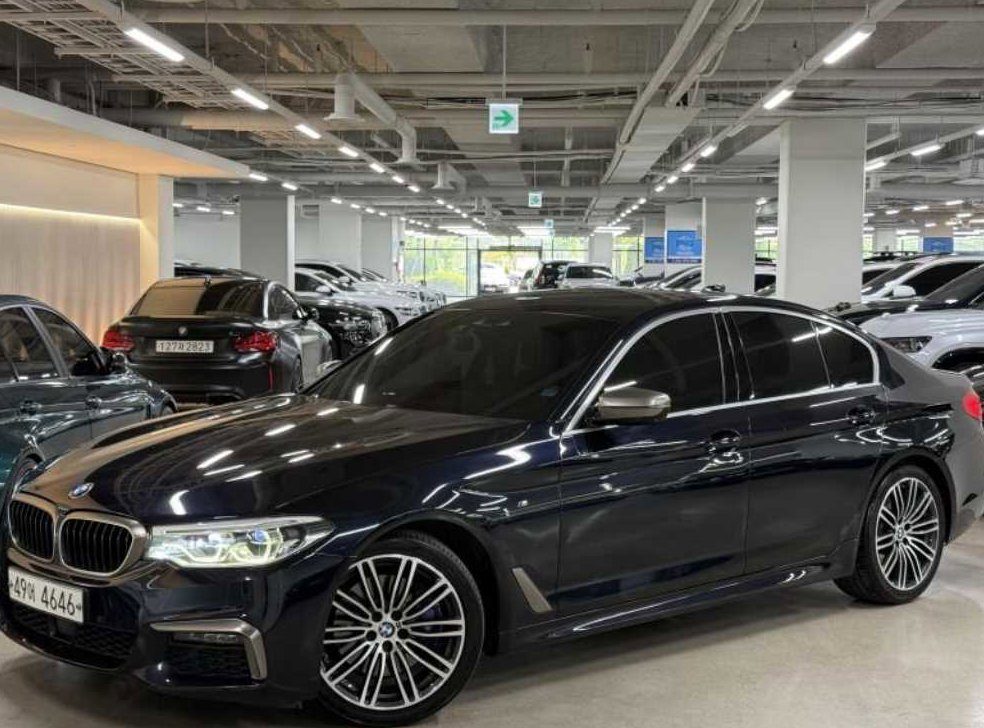 BMW 5시리즈 530i xDrive M 스포츠 플러스
