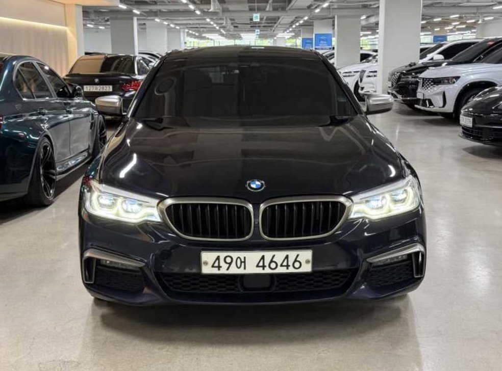 BMW 5시리즈 530i xDrive M 스포츠 플러스 사진 3