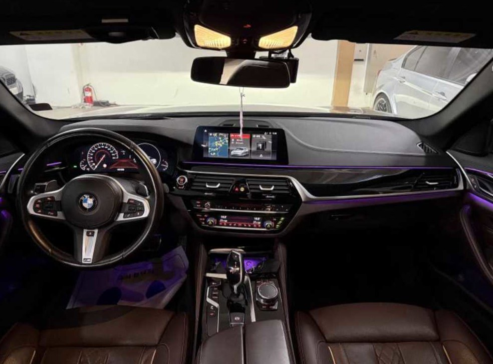 BMW 5시리즈 530i xDrive M 스포츠 플러스 사진 7