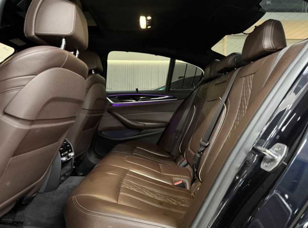 BMW 5시리즈 530i xDrive M 스포츠 플러스 사진 9