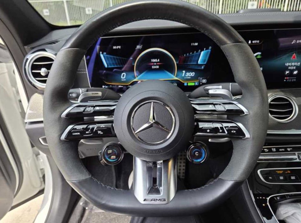 벤츠 E 클래스 E53 AMG 4MATIC+ 사진 7