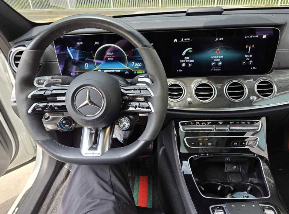 벤츠 E 클래스 E53 AMG 4MATIC+ 사진 8